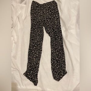 Monterey Bay Flower detail soft pants